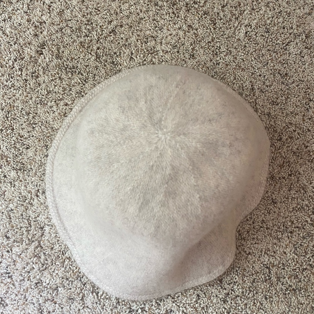 Universal Thread Hat! - Picture 2 of 3